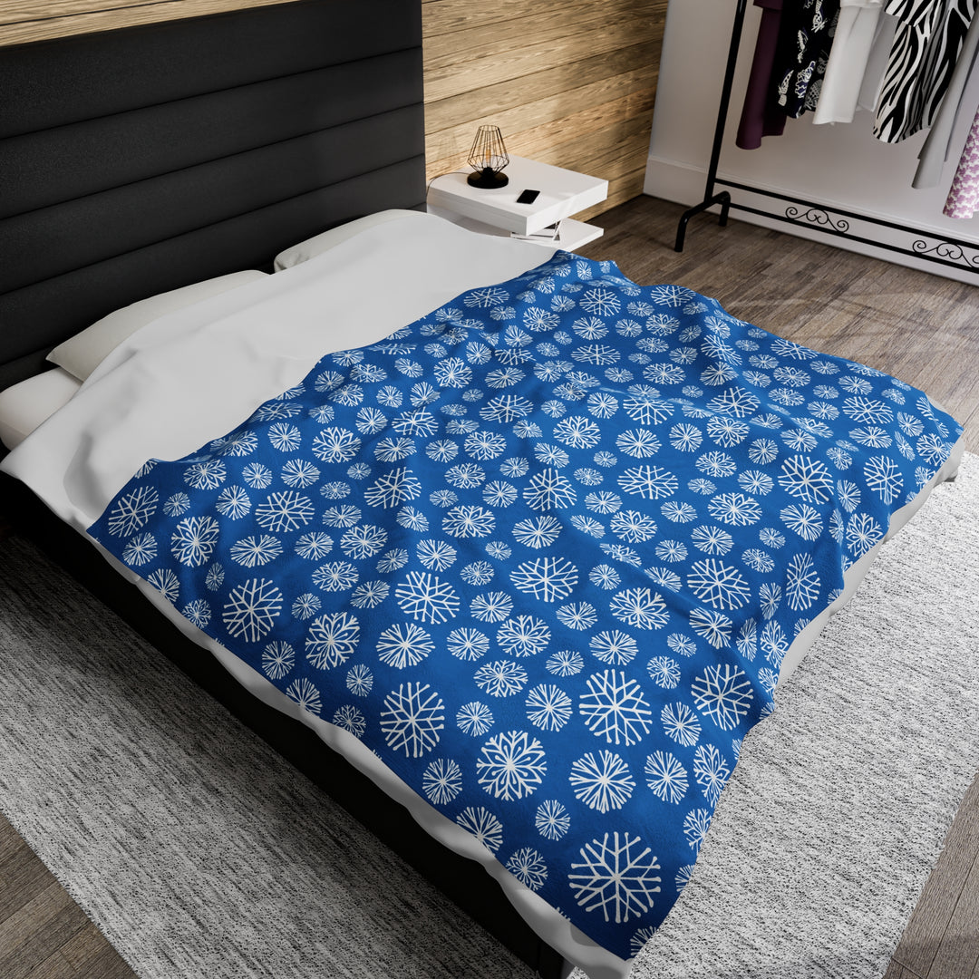 Velveteen Plush Blanket / Winter Snowflakes