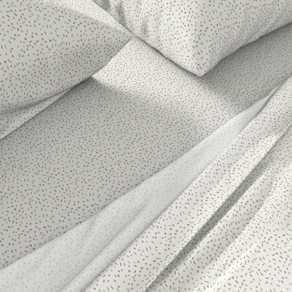 Form &amp; Field™ Sheet Set – Dot Dash (Cream &amp; Sugar)