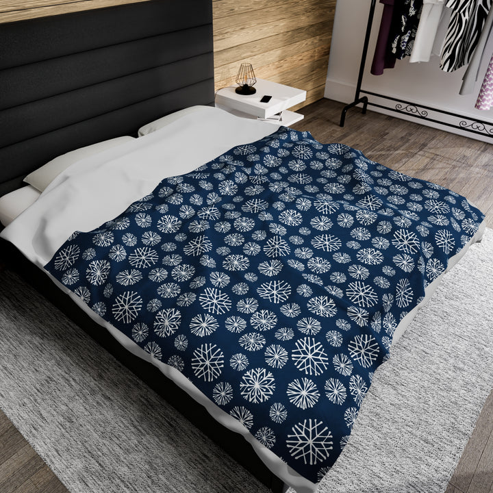 Velveteen Plush Blanket / Winter Snowflakes