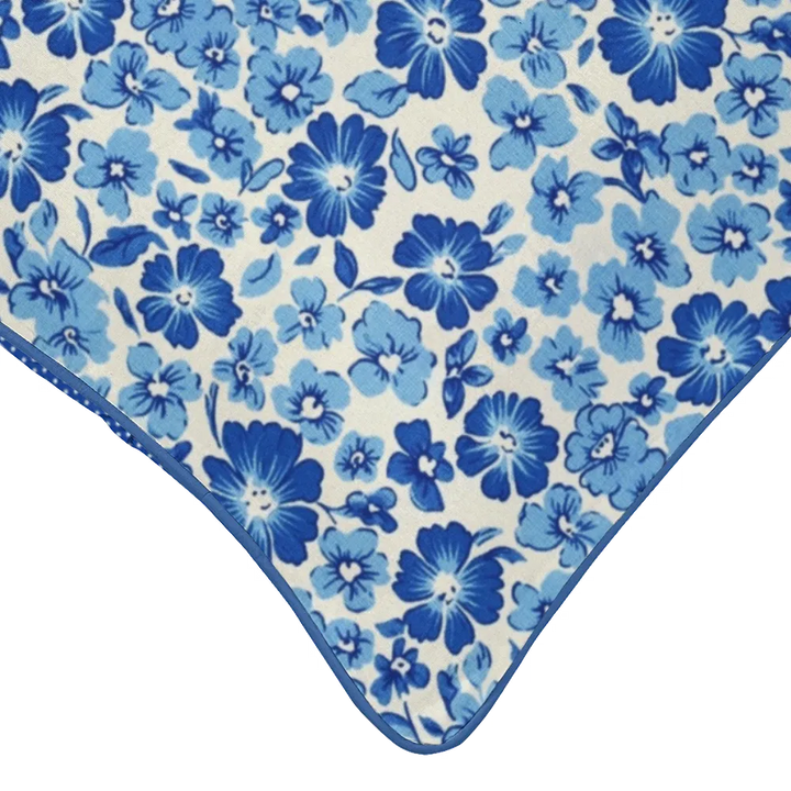 Vintage Cottage Pillow Trio – Bonnie