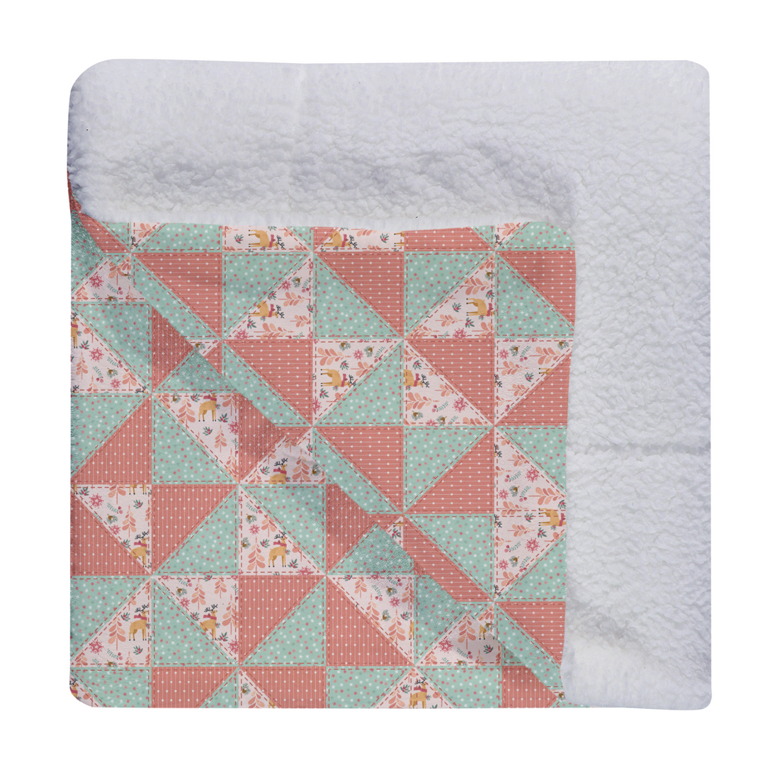 Luxury Flannel & Sherpa Comforter Set | Patchwork Pinwheel - Woodland Deer