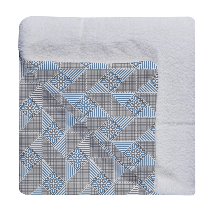 Luxury Flannel & Sherpa Comforter Set | Patchwork Snowflake - Silver Star