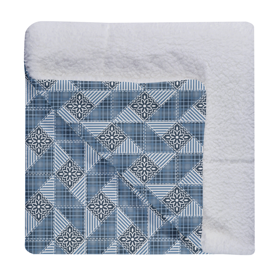 Luxury Flannel & Sherpa Comforter Set | Patchwork Snowflake - Winter Day